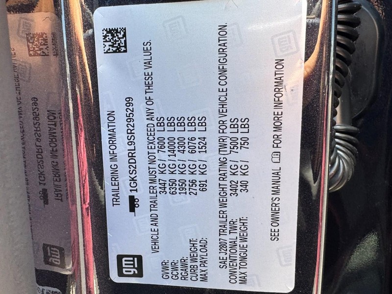 GMC Yukon Vehicle Image 18