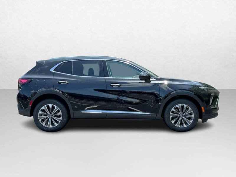 Buick Envision Vehicle Image 02