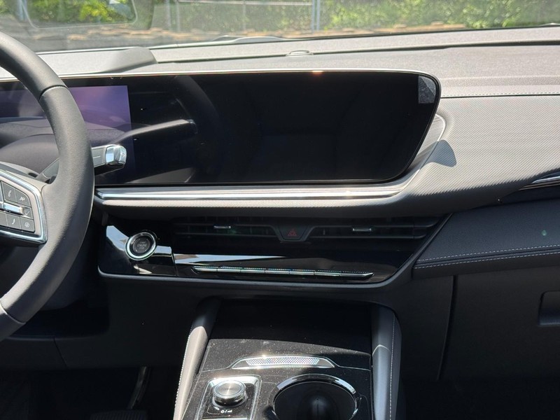 Buick Envision Vehicle Image 08