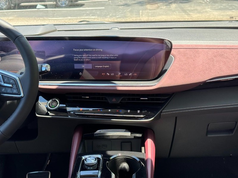 Buick Envision Vehicle Image 08