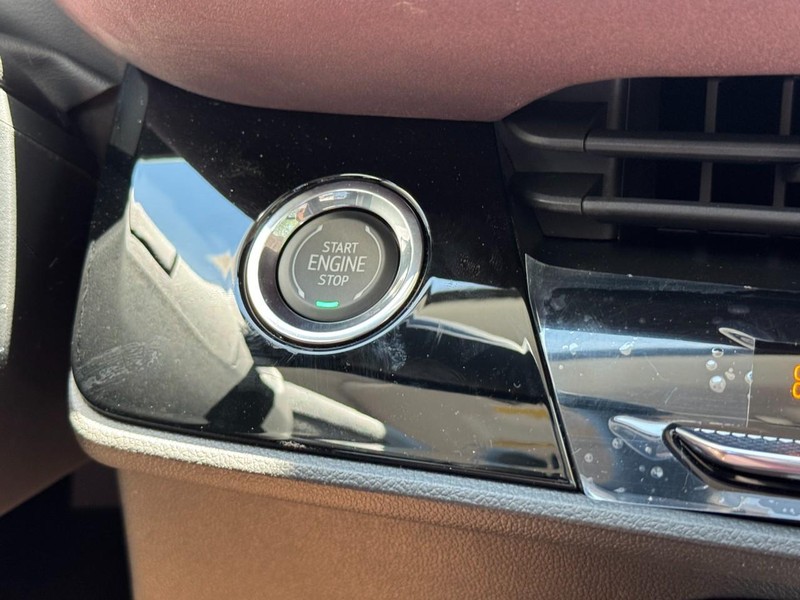 Buick Envision Vehicle Image 14