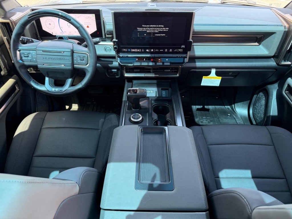 GMC HUMMER EV SUV Vehicle Image 05