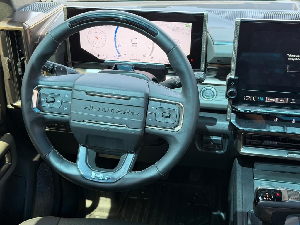 GMC HUMMER EV SUV Vehicle Image 06