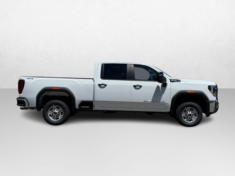 GMC Sierra 2500HD Vehicle Image 02