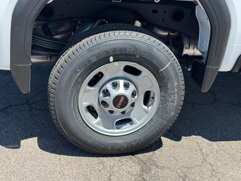 GMC Sierra 2500HD Vehicle Image 04