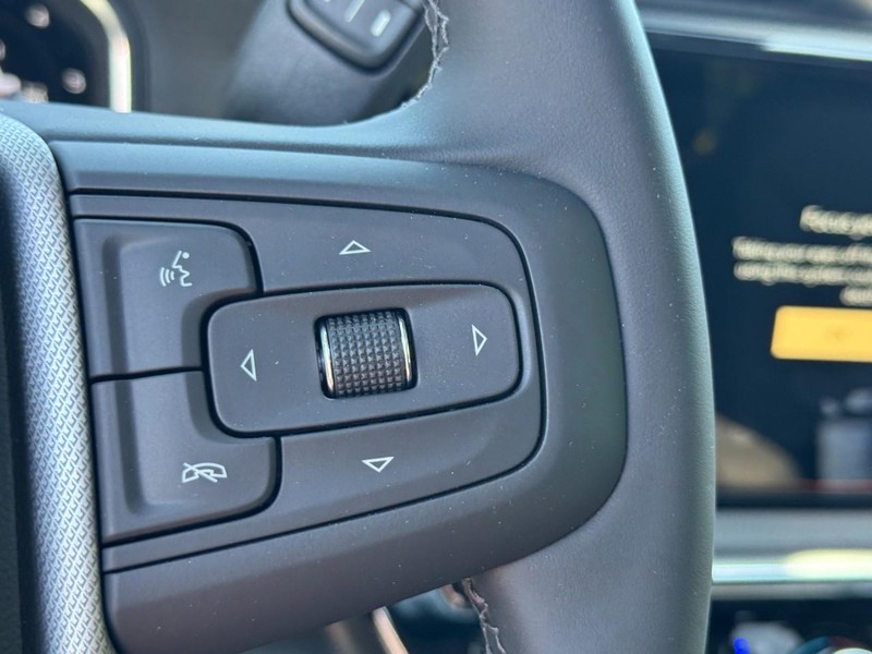 GMC Sierra 2500HD Vehicle Image 12