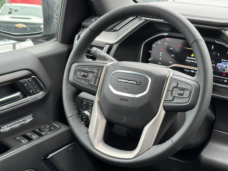 GMC Sierra 1500 Vehicle Image 07