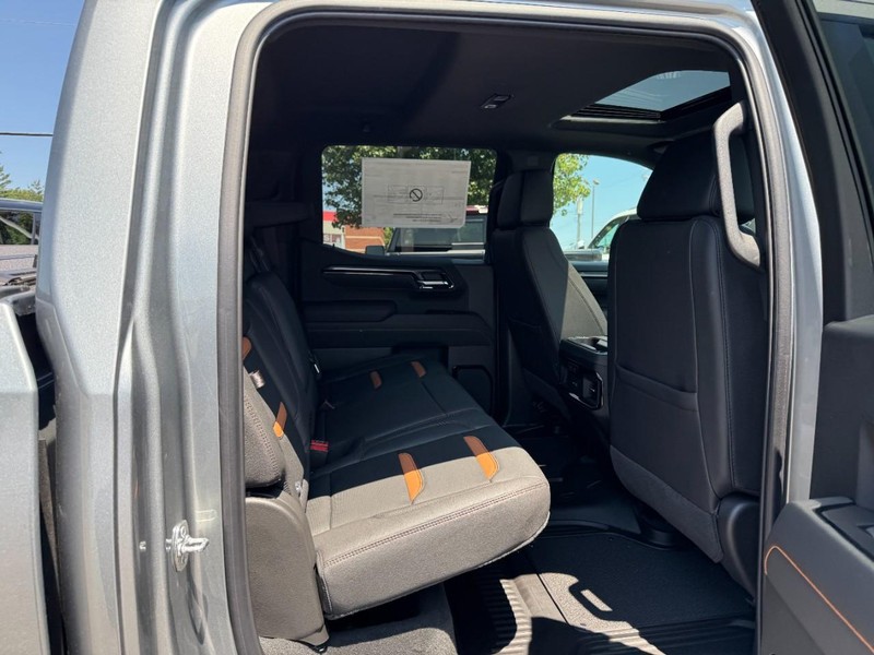 GMC Sierra 1500 Vehicle Image 05