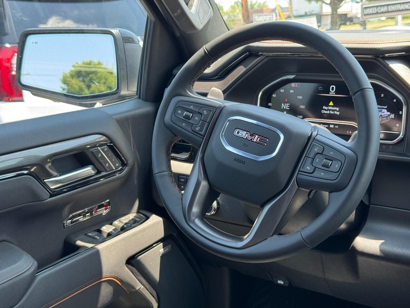 GMC Sierra 1500 Vehicle Image 08