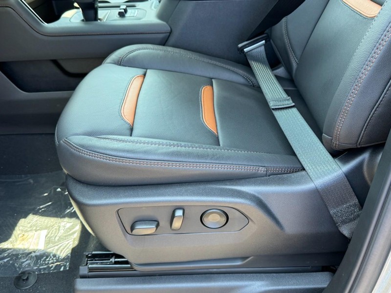 GMC Sierra 1500 Vehicle Image 17