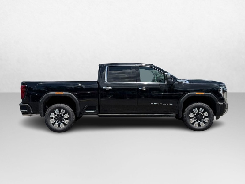GMC Sierra 2500HD Vehicle Image 02
