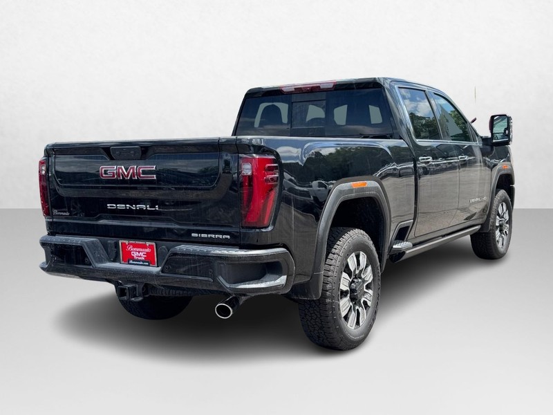 GMC Sierra 2500HD Vehicle Image 03