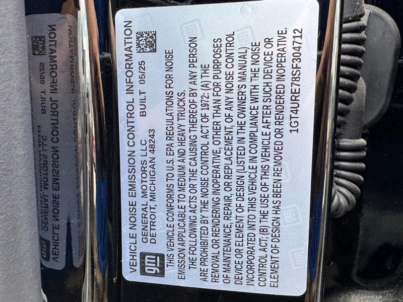 GMC Sierra 2500HD Vehicle Image 16
