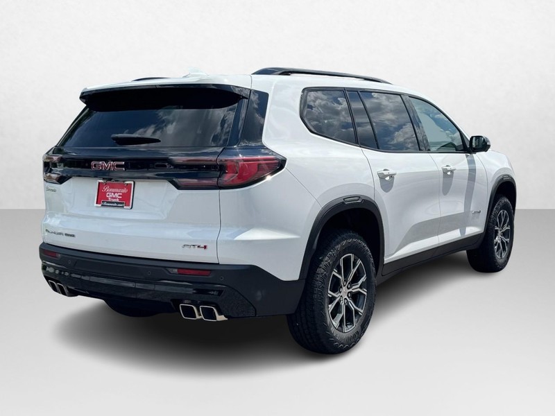 GMC Acadia Vehicle Image 03