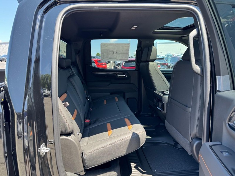 GMC Sierra 1500 Vehicle Image 05