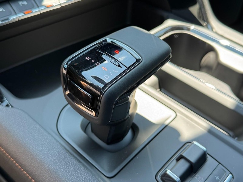 GMC Sierra 1500 Vehicle Image 14