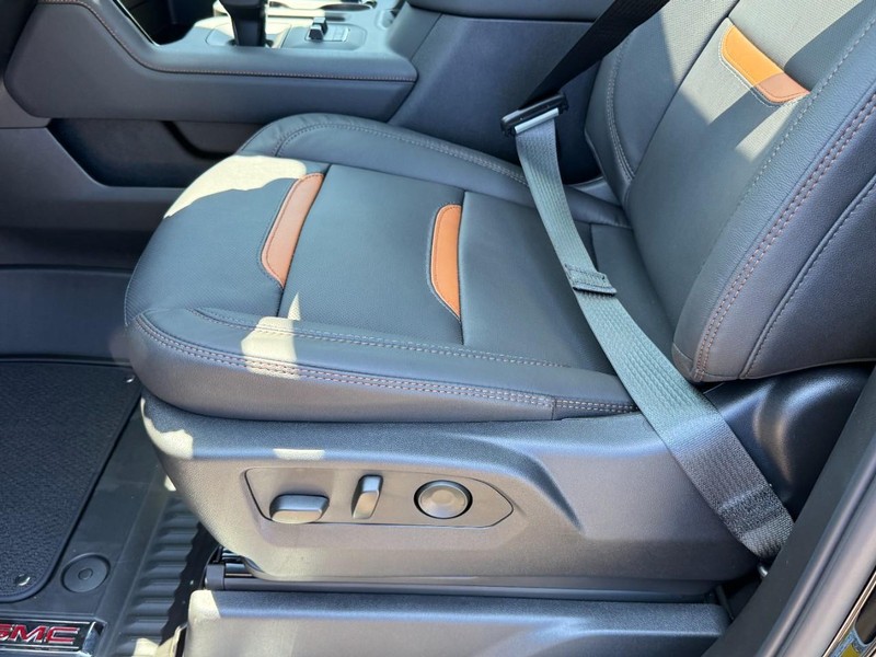 GMC Sierra 1500 Vehicle Image 17