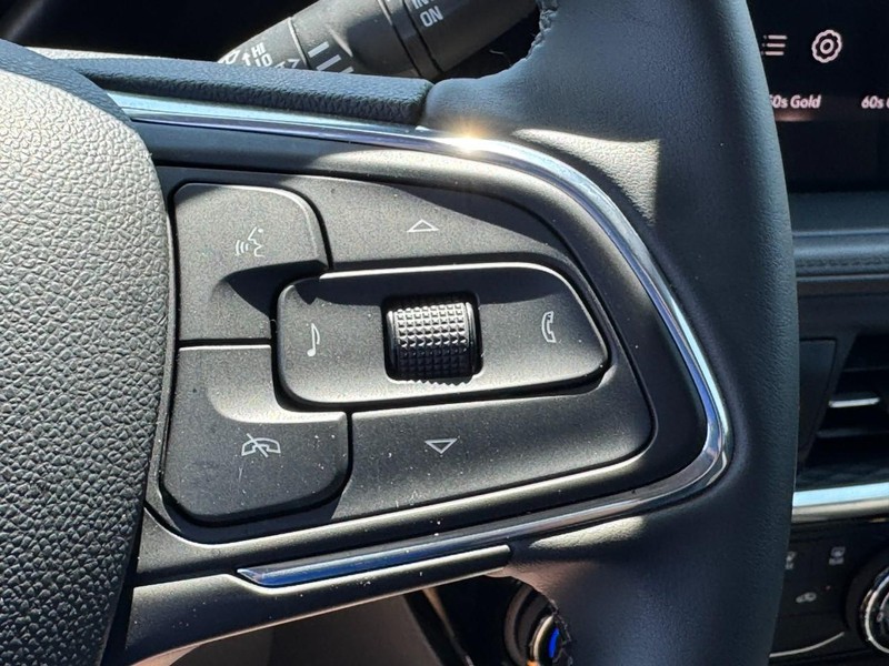 Buick Encore GX Vehicle Image 11