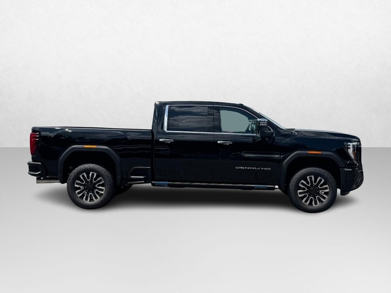 GMC Sierra 2500HD Vehicle Image 02