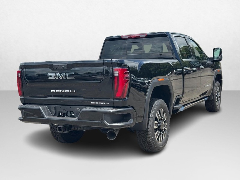 GMC Sierra 2500HD Vehicle Image 03
