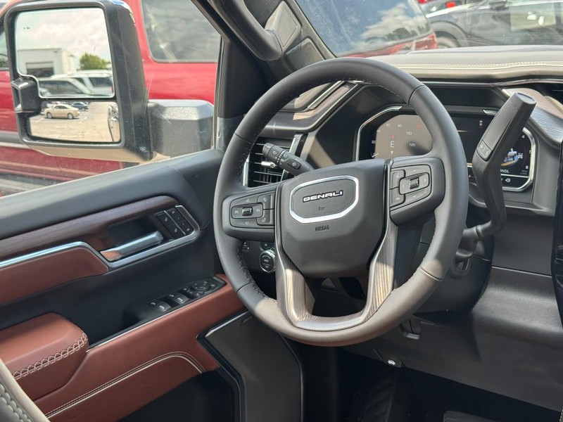 GMC Sierra 2500HD Vehicle Image 07