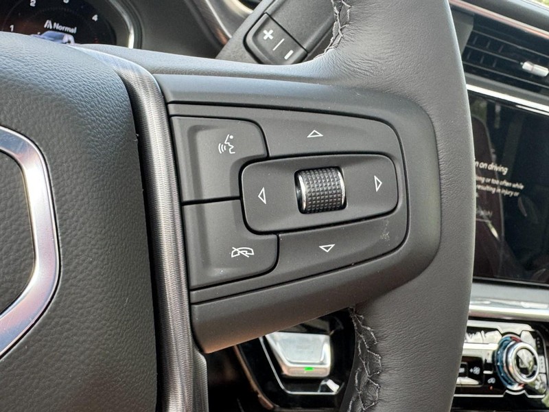GMC Sierra 2500HD Vehicle Image 12