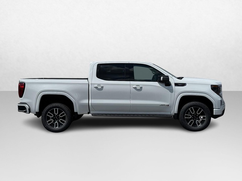 GMC Sierra 1500 Vehicle Image 02