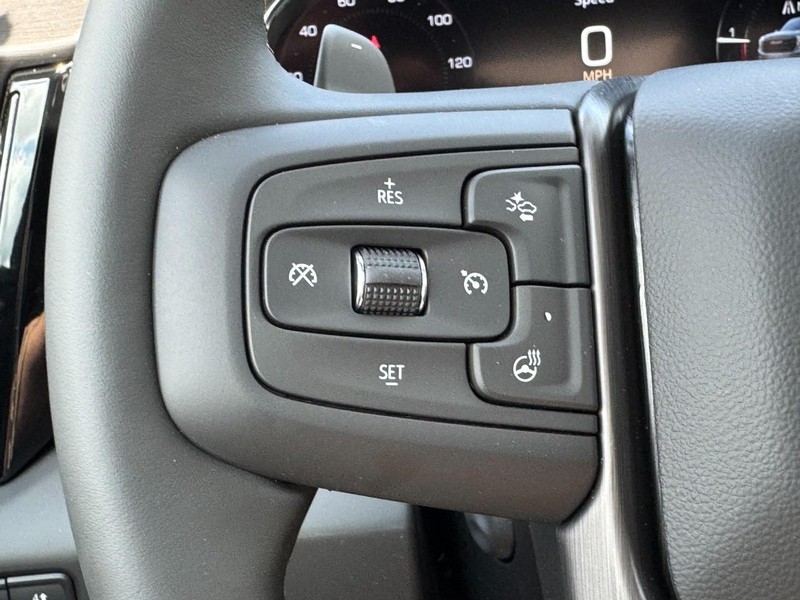 GMC Sierra 1500 Vehicle Image 11