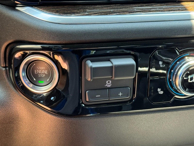 GMC Sierra 1500 Vehicle Image 14