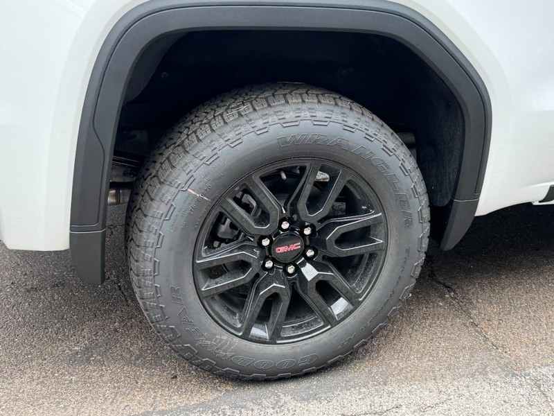 GMC Sierra 1500 Vehicle Image 04