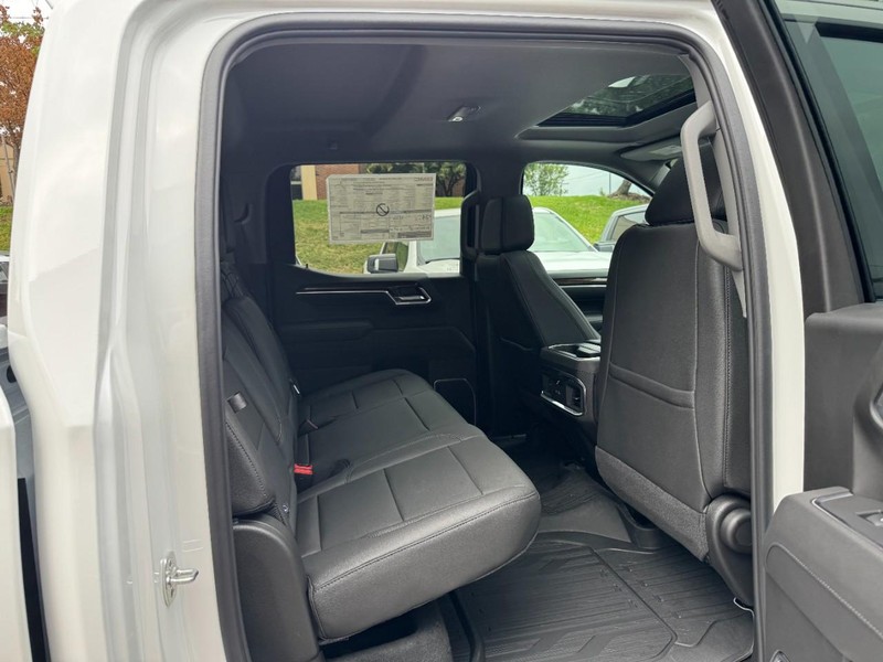 GMC Sierra 1500 Vehicle Image 05
