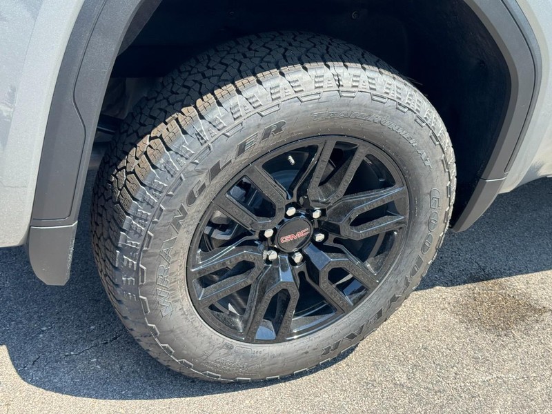 GMC Sierra 1500 Vehicle Image 04