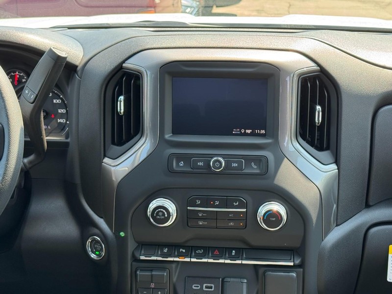 GMC Sierra 3500HD Vehicle Image 08