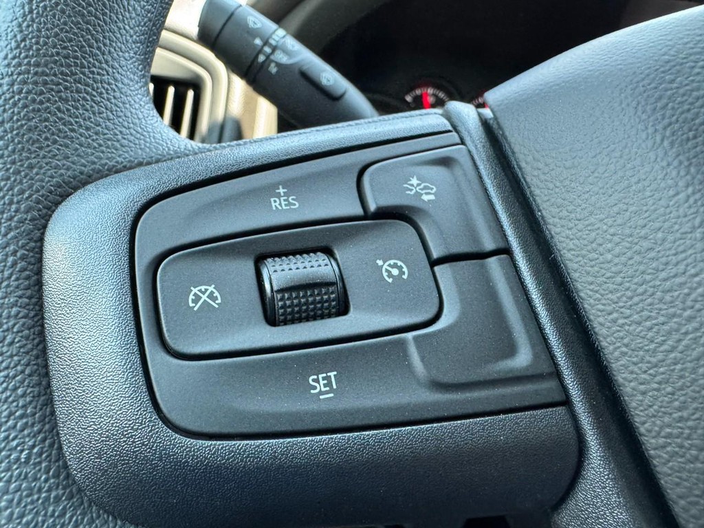 GMC Sierra 3500HD Vehicle Image 10