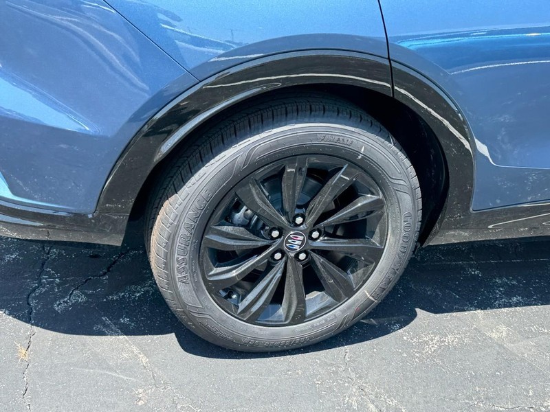Buick Envista Vehicle Image 04