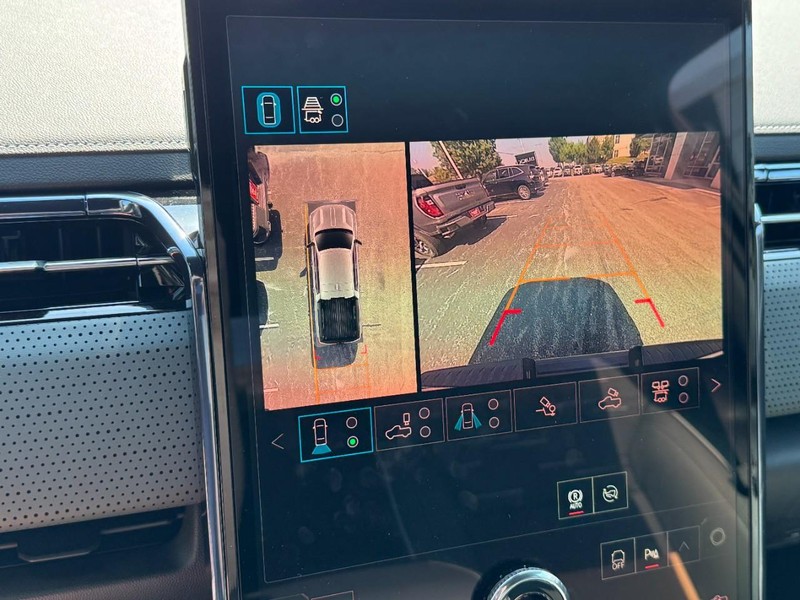 GMC Sierra EV Vehicle Image 15