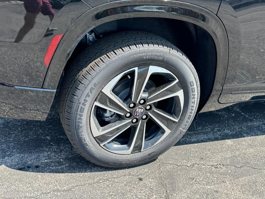 Buick Enclave Vehicle Image 04