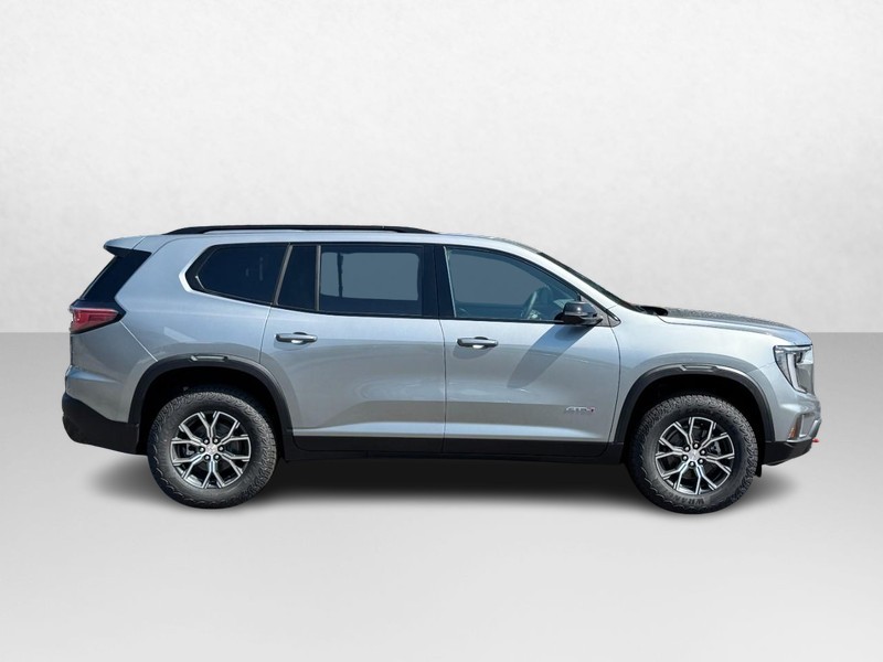 GMC Acadia Vehicle Image 02