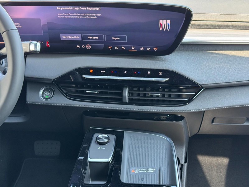 Buick Enclave Vehicle Image 09