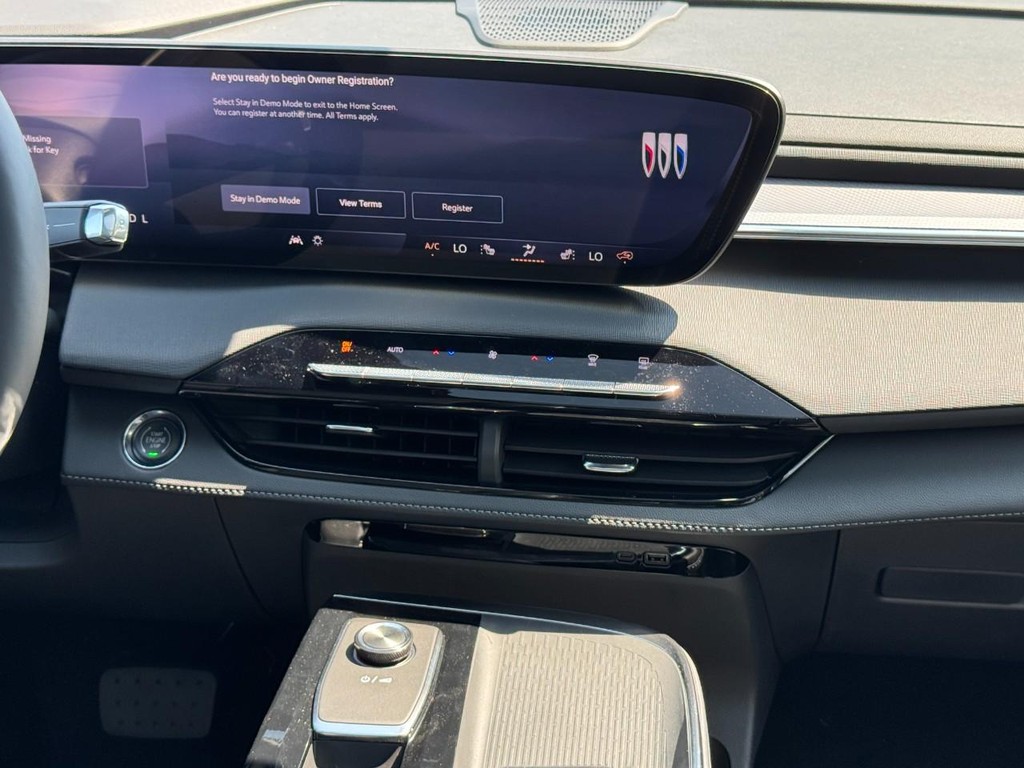 Buick Enclave Vehicle Image 09