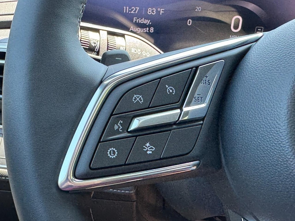 Buick Enclave Vehicle Image 12