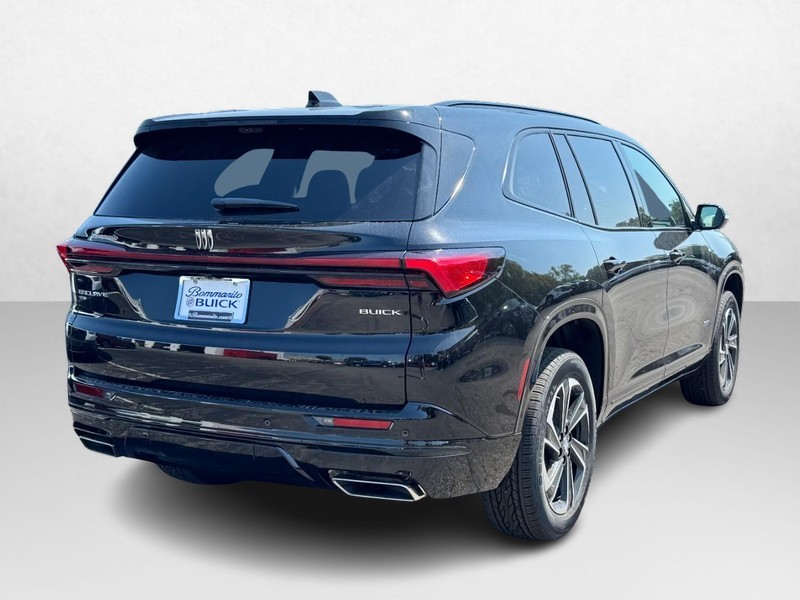 Buick Enclave Vehicle Image 03
