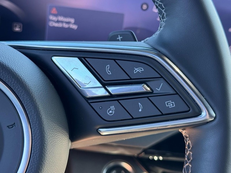 Buick Enclave Vehicle Image 12