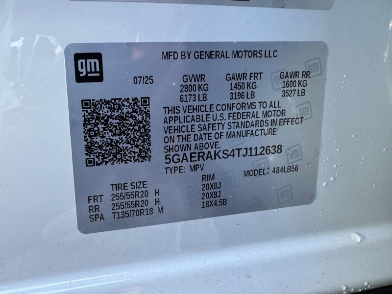 Buick Enclave Vehicle Image 17