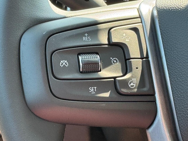 GMC Sierra 1500 Vehicle Image 11