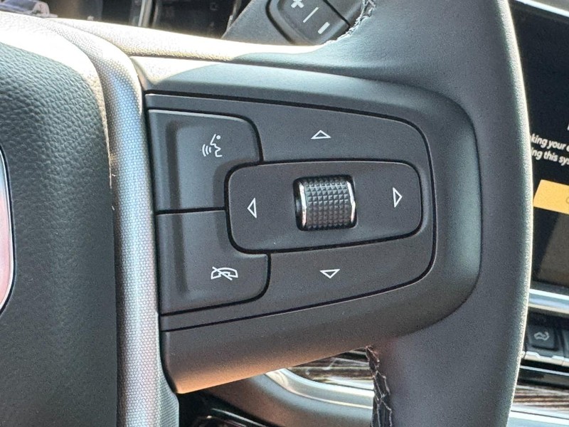 GMC Sierra 1500 Vehicle Image 12