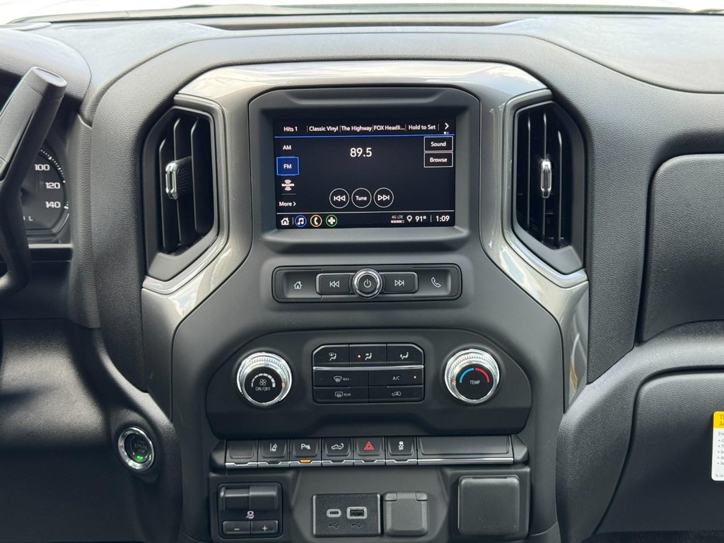 GMC Sierra 3500HD Vehicle Image 08