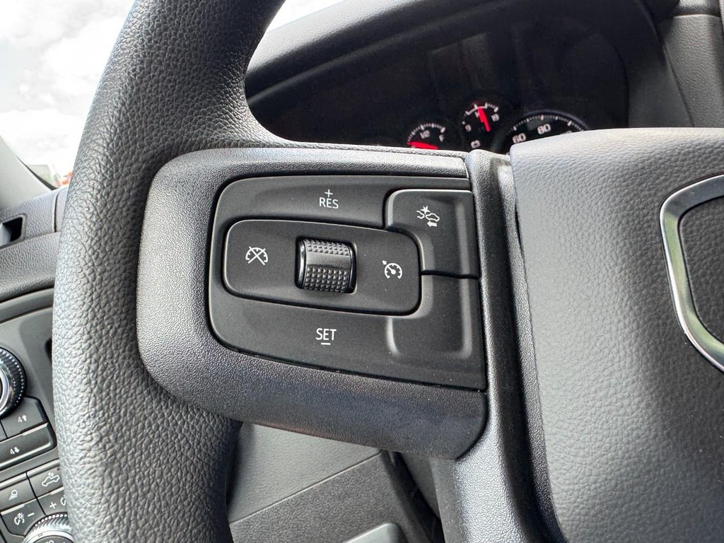 GMC Sierra 3500HD Vehicle Image 10