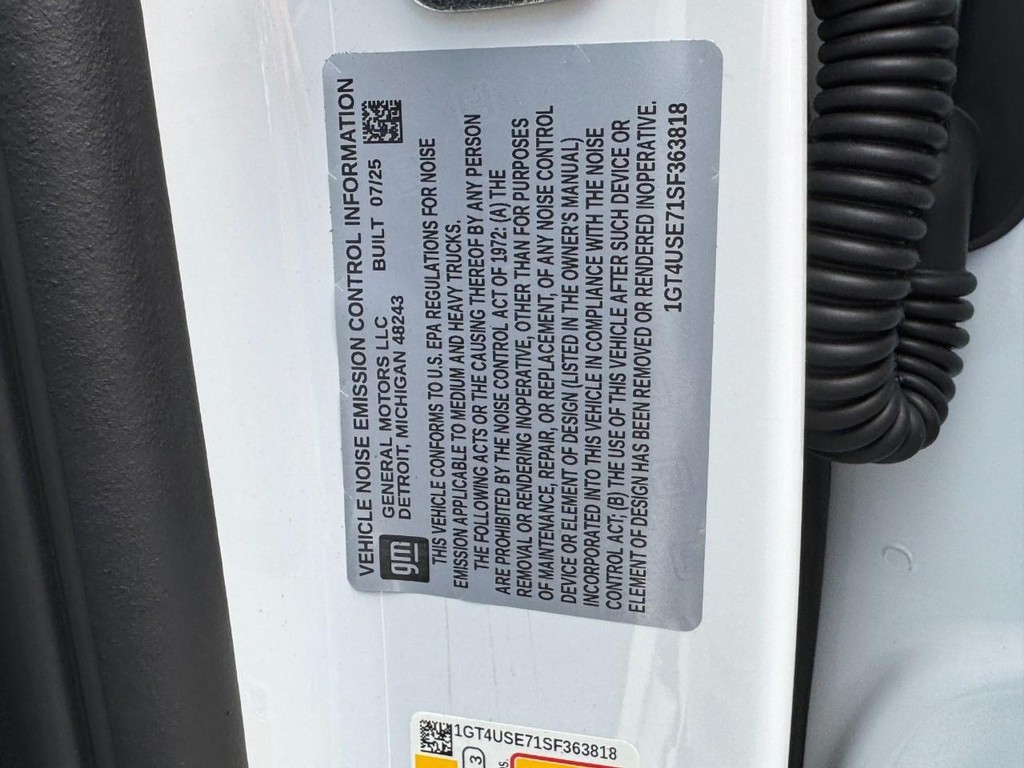 GMC Sierra 3500HD Vehicle Image 16