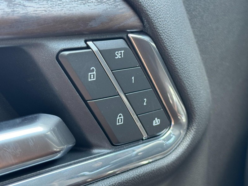 GMC Sierra 1500 Vehicle Image 10